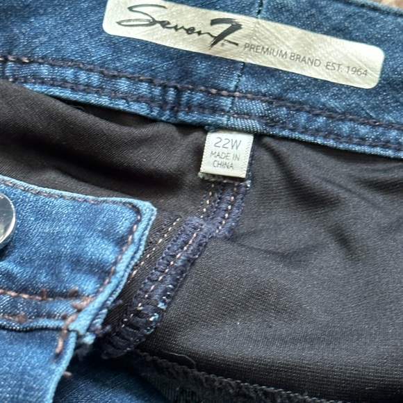 SEVEN7 Jeans 22W Straight Leg Premium Fit - Picture 3 of 3